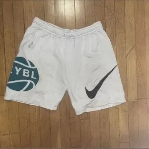 All Medium Selling shorts for 125 no negotiation compressions for 80